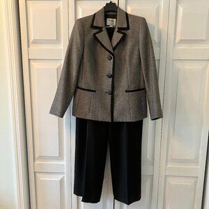 Le Suit Black and White Tweed Blazer with Black Trim